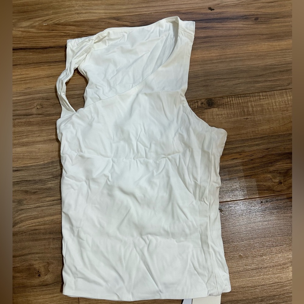 The Commense White Asymmetrical Tank Top